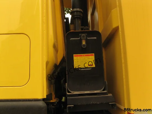 Hongyan Genlyon 340 hp 6X4(10 wheels) Dump Truck Chassis (2) | 86Trucks