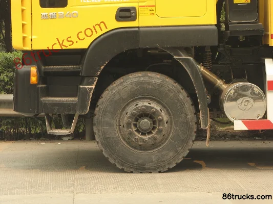 Hongyan Genlyon 340 hp 6X4(10 wheels) Dump Truck Chassis (2) | 86Trucks