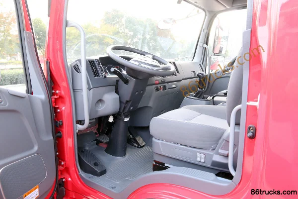 JAC Gallop A5L Medium Truck Comfort Edition 190 hp 4X2(6 wheels) 6.8m Flatbed Cargo Truck Chassis Cab (3) | 86Trucks