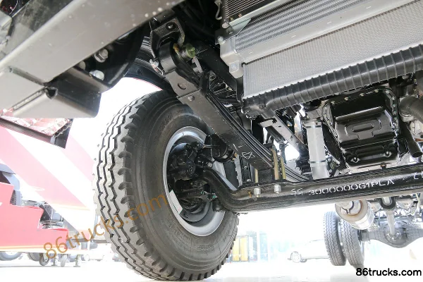 JAC Gallop A5L Medium Truck Comfort Edition 190 hp 4X2(6 wheels) 6.8m Flatbed Cargo Truck Chassis (3) | 86Trucks
