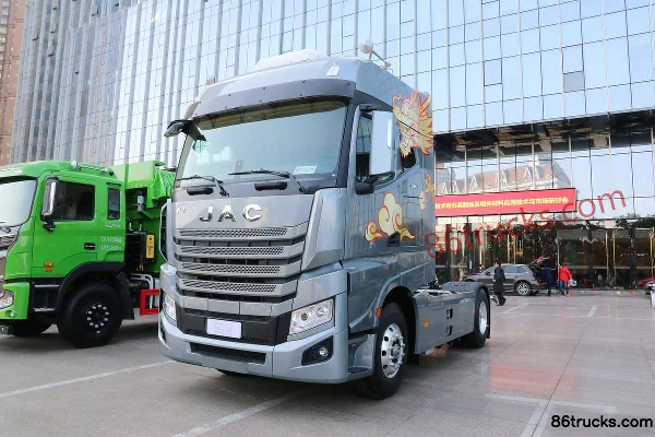 JAC Gallop K7W Heavy Truck Luxury Edition 440 hp 4X2(6 wheels) Tractor Truck Exterior (3) | 86Trucks