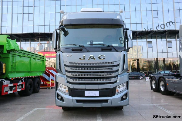 JAC Gallop K7W Heavy Truck Luxury Edition 440 hp 4X2(6 wheels) Tractor Truck Exterior (2) | 86Trucks