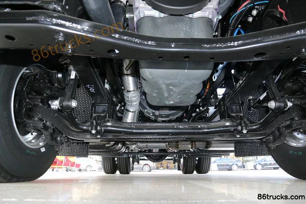 JAC Gallop K7W Heavy Truck Luxury Edition 440 hp 4X2(6 wheels) Tractor Truck Chassis (1) | 86Trucks