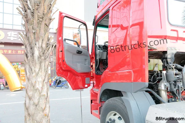 Union Truck E375 Heavy Truck 375hp 6X4(10 wheels) Tractor Truck Cab (1) | 86Trucks