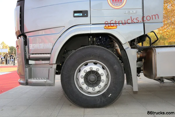 Dayun New N8V Heavy Truck Heavy Duty Type 430 hp 6X4(10 wheels) Tractor Truck (4.26 Ratio) Chassis (1) | 86Trucks