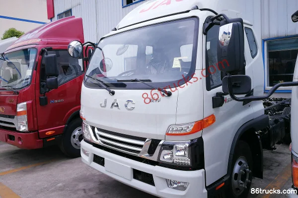 JAC Junling V6 156 ch 4X2(6 roues) 3,905 m cabine approfondie camion léger à ridelles Extérieur (3) | 86Trucks