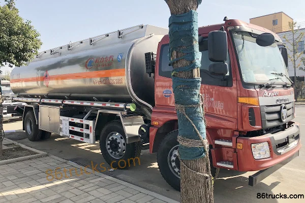 Foton Auman ETX 270hp 6X4(10 wheels) Fuel Tanker Truck (Chengliwei Brand) Exterior