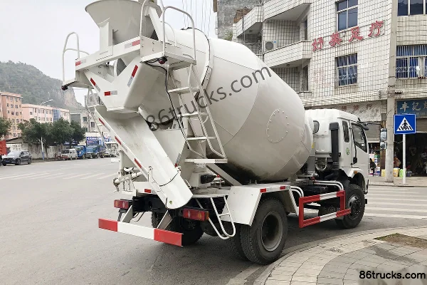 Dayun Yunlong 140 ch 4X2(6 roues) 3,57 m³ camion malaxeur à béton Extérieur (3) | 86Trucks