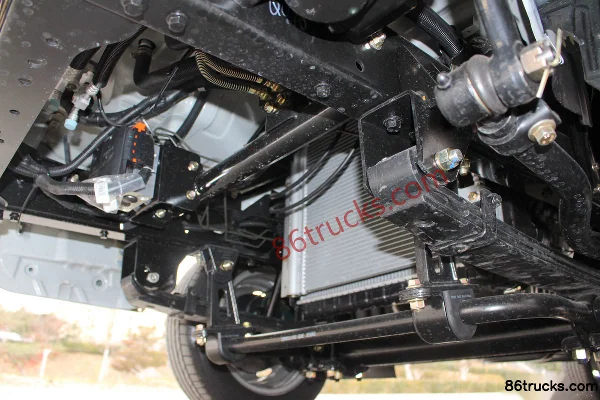 Feidi GX Édition Joy 1.5L 108 ch 4X2(6 roues) 3,02 m micro camion plateau double cabine Châssis (3) | 86Trucks