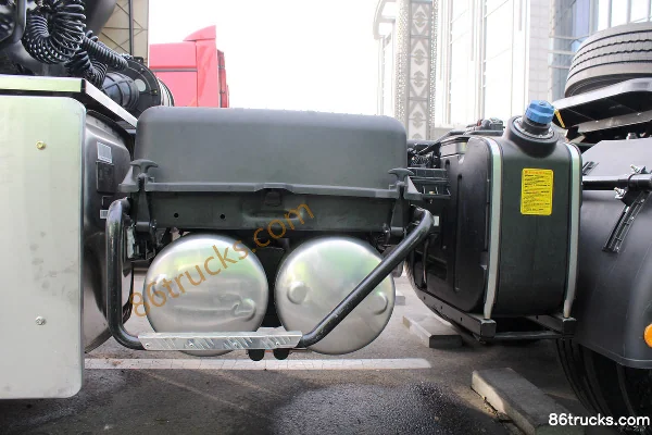 Beiben V3ET Heavy Truck High Efficiency 500hp 6X4(10 wheels) Tractor Truck Chassis (3) | 86Trucks