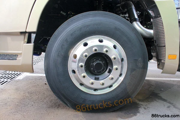 Beiben V3ET Heavy Truck High Efficiency 500hp 6X4(10 wheels) Tractor Truck Chassis (1) | 86Trucks