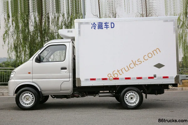 Changan Kuayue Xinbao MINI 1,2 L 88 ch 4X2(6 roues) camion frigorifique 2,53 m Extérieur (3) | 86Trucks