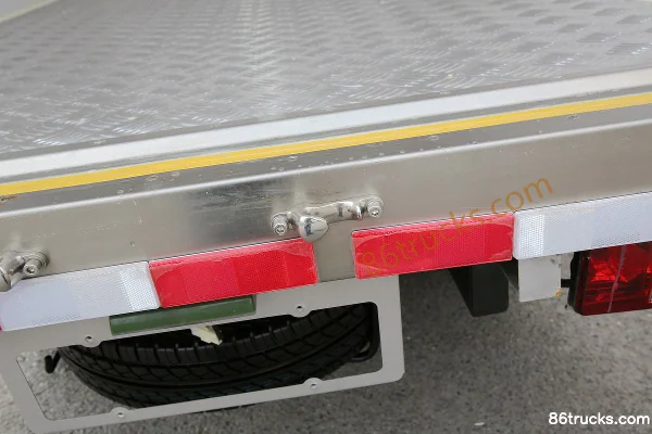 Changan Kuayue Xinbao MINI 1,2 L 88 ch 4X2(6 roues) camion frigorifique 2,53 m Cabine (2) | 86Trucks