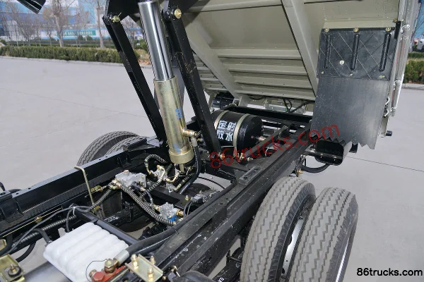 Shifeng Fengling 82hp 4X2(6 wheels) 2.475m dump truck Chassis (3) | 86Trucks
