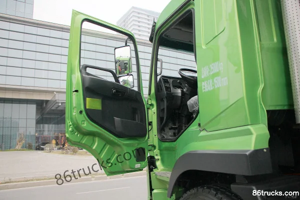 SHACMAN Commercial Vehicle Xuande X6 350 ch 6X4(10 roues) 5.6 m camion benne Cabine (1) | 86Trucks