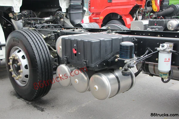 SHACMAN Commercial Vehicle Xuande X3 Heavy Truck Lightweight Edition 270 hp 4X2(6 wheels) 9.5m Van Cargo Truck Chassis (3) | 86Trucks
