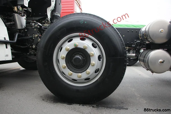 SHACMAN Commercial Vehicle Xuande X3 Heavy Truck Lightweight Edition 270 hp 4X2(6 wheels) 9.5m Van Cargo Truck Chassis (2) | 86Trucks
