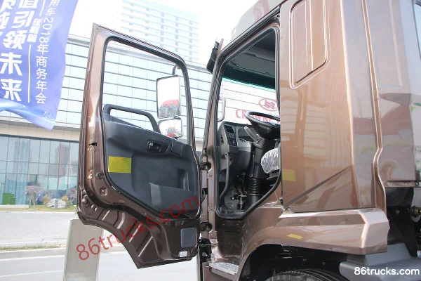 SHACMAN Commercial Vehicle Xuande X6 Heavy Truck Lightweight Version 245hp 6X2(8 wheels) 7.8m Stake Cargo Truck (MAN Rear Axle) Cab (1) | 86