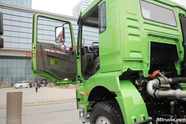 SHACMAN Commercial Vehicle Xuande X3 420 hp 8X4(12 wheels) Dump Truck Cab (1) | 86Trucks