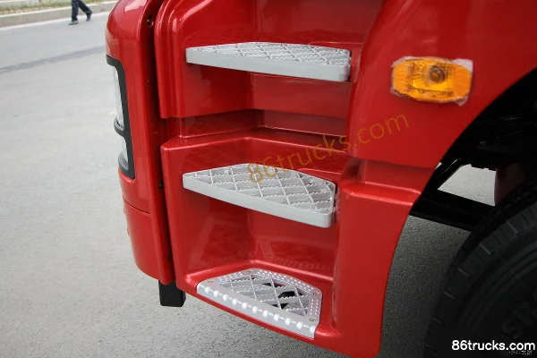 SHACMAN Commercial Vehicle Xuande X3 440 hp 6X4(10 wheels) Tractor Truck (Xi’an Cummins) Cab (2) | 86Trucks