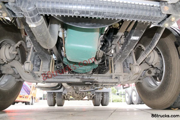 FAW Jiefang J6M heavy truck 350 hp 4X2(6 wheels) tractor truck Chassis (2) | 86Trucks