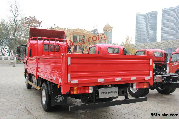 FAW Jiefang J6F 150 ch 4X2(6 roues) 4,85 m camion léger à ridelles cabine approfondie (pont arrière 6T) Carrosserie (2) | 86Trucks