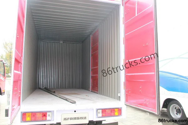 FAW Jiefang J6F Express Edition 110hp 4X2(6 wheels) 4.21m Single Row Van Cargo Truck Body (3) | 86Trucks