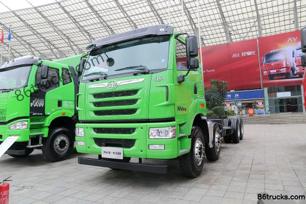 FAW Jiefang Qingdao Tian V poids lourd 350 ch 8X4(12 roues) camion benne 6,8 m Extérieur (3) | 86Trucks