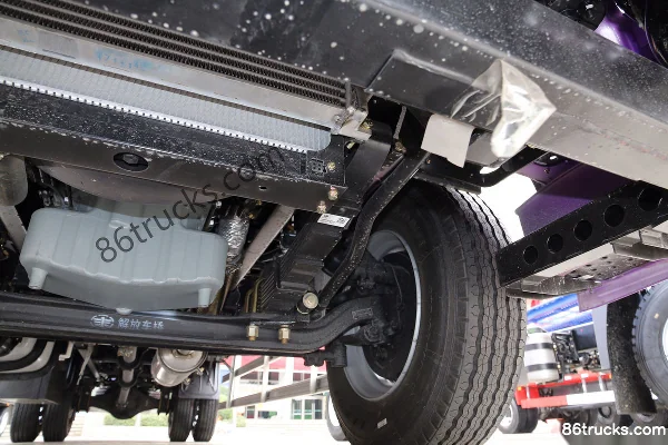 FAW Jiefang J6L Medium Truck Quality Smart Edition 180hp 4X2(6 wheels) 7.7m van cargo truck (Fast Gear) Chassis (3) | 86Trucks
