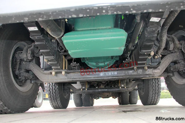 FAW Jiefang J6P Heavy Truck 370hp 8X4(12 wheels) 7.6m Dump Truck (Flat Front) Chassis (2) | 86Trucks