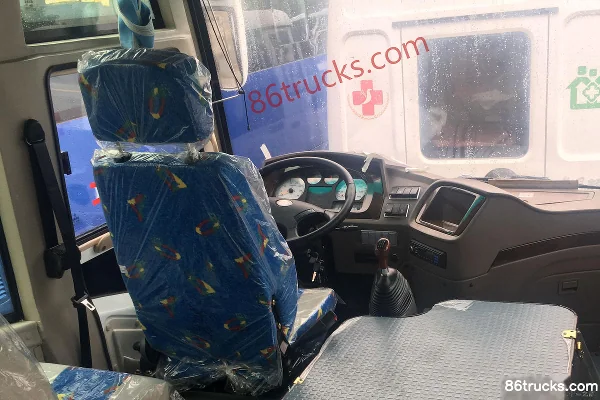 Dongfeng 140 ch Camion fourgon Cabine (3) | 86Trucks