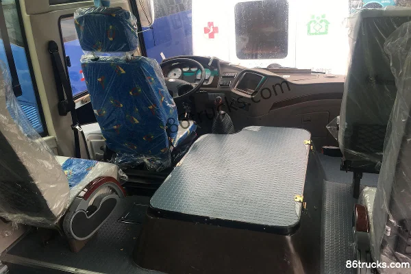 Dongfeng 140 ch Camion fourgon Cabine (2) | 86Trucks
