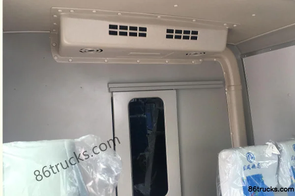 Dongfeng 140 ch Camion fourgon Châssis (2) | 86Trucks