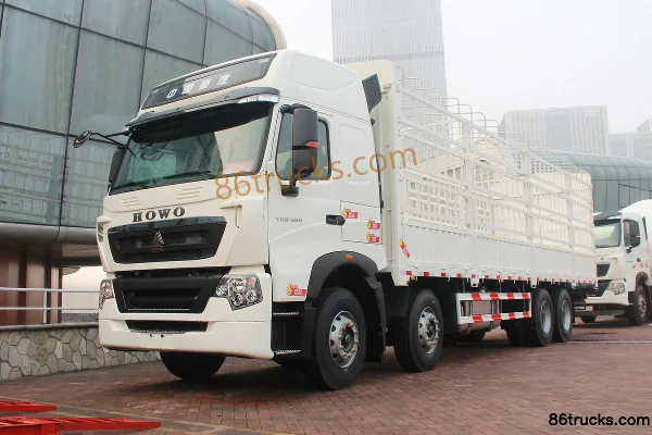 Sinotruk HOWO T6G Green Pass Edition 380hp 8X4(12 wheels) 9.5m Stake Truck Exterior (3) | 86Trucks