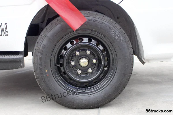 Jinbei Haishi V Card 2.0L 103hp 4X2(6 wheels) Gasoline 3.01m Single Row Van Mini Truck Chassis (3) | 86Trucks