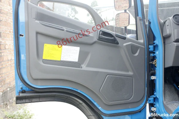 FAW Jiefang Hu VH 160hp 4X2(6 wheels) 4.85m Sleeper Cab Van Light Truck (3) | 86Trucks