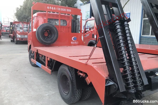 Dongfeng Duolika D6 129 hp 4X2(6 wheels) Flatbed Truck (Chengliwei Brand) Exterior (3) | 86Trucks