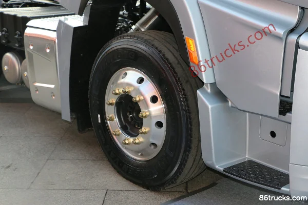 SHACMAN Delong H6000 500hp 6X4(10 wheels) Tractor Truck Cab (2) | 86Trucks