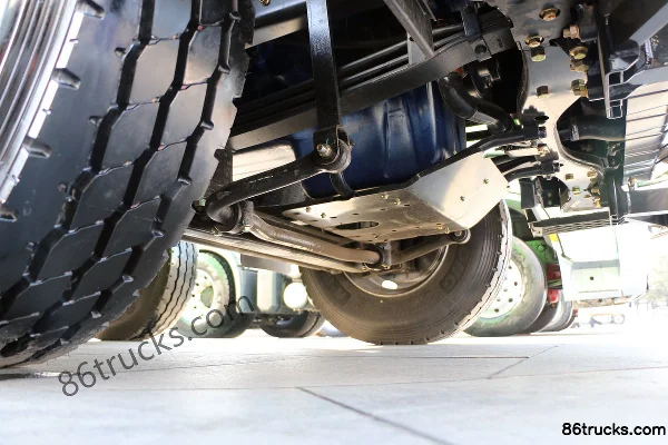 SHACMAN Delong H6000 375hp 8X4(12 wheels) 6.5m Dump Truck Chassis (3) | 86Trucks