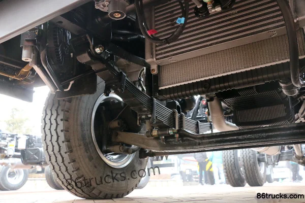 Sinotruk HOWO Tongshuai G3W 160 hp 4X2(6 wheels) 4.2m single-row light truck chassis (1) | 86Trucks