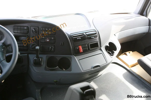 Mercedes-Benz Actros heavy truck 440 hp 6X4(10 wheels) tractor truck (model 3344) Cab (2) | 86Trucks