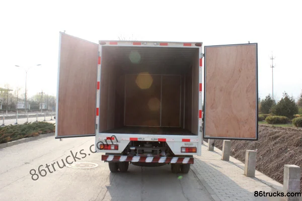 Zhengzhou Nissan Capstar 140hp 4X2(6 wheels) 4.1m single-row van light truck (long wheelbase) Body (1) | 86Trucks