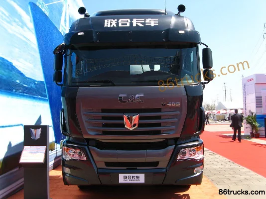 Union Truck U400 400 ch 4X2(6 roues) tracteur routier (léger) Extérieur (2) | 86Trucks