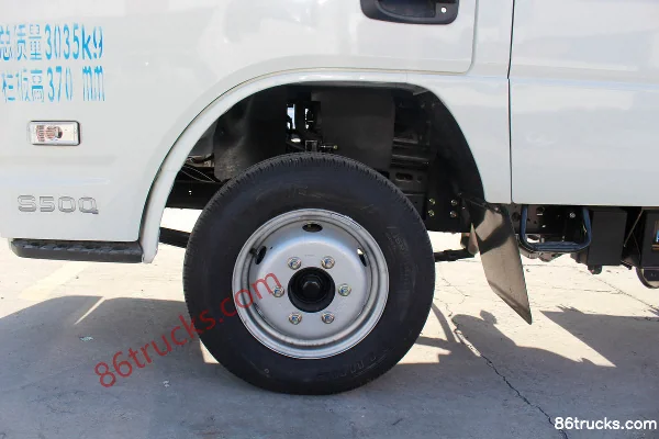 Yuejin Xiaofuxing S50Q 1,3 L 87 ch 4X2(6 roues) essence camion léger plateau à ridelles double cabine 2,605 m Châssis (2) | 86Trucks