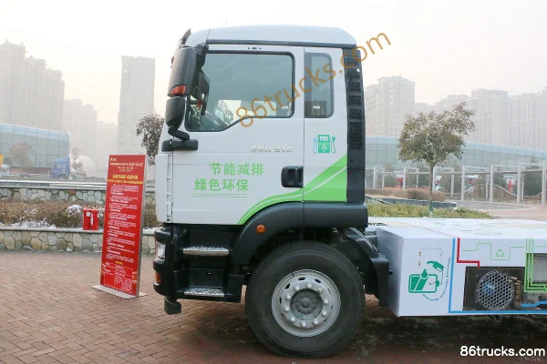 Sinotruk Sitrak SITRAK C5H Heavy Truck 340 hp 4X2(6 wheels) Center Axle Car Carrier (Zhongji Brand) Chassis (1) | 86Trucks