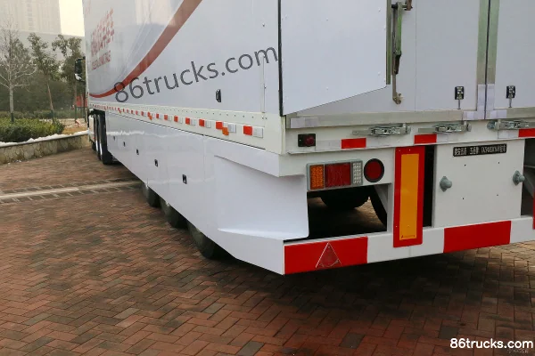 Sinotruk HOWO T7H Heavy Truck 540 hp 6X4(10 wheels) Tractor Truck Body (3) | 86Trucks