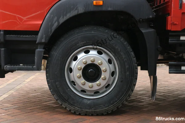 Sinotruk HOWO G5X camion porteur 220 ch 4X2(6 roues) 5,2 m cabine avec couchette, fourgon à rideaux latéraux (China VI) Châssis (2) | 86Truc