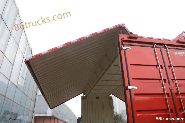 Sinotruk HOWO G5X camion porteur 220 ch 4X2(6 roues) 5,2 m cabine avec couchette, fourgon à rideaux latéraux (China VI) Carrosserie (1) | 86
