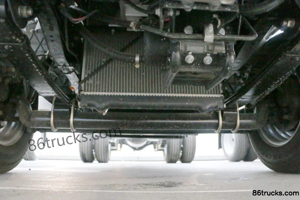 Yuejin Xiaofuxing ES50 3,5T 4X2(6 roues) châssis spécial électrique 48,84 kWh (1) | 86Trucks
