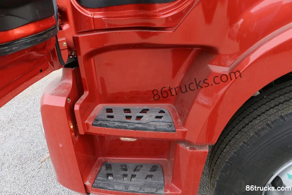Foton Auman New ETX 6-series Heavy Truck 360hp 8X4(12 wheels) 9.53m Stake Cargo Truck (440 rear axle) Cab (2) | 86Trucks